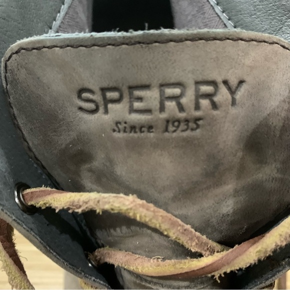 𝅺SPERRY SUEDE WEDGE CHUKKA BOOTIE - Taupe color - Picture 9 of 11